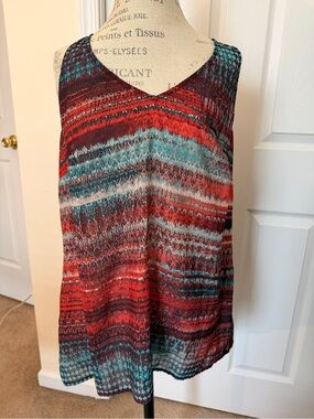 Maurices Sleeveless V-Neck Printed Tank Top — Red & Teal